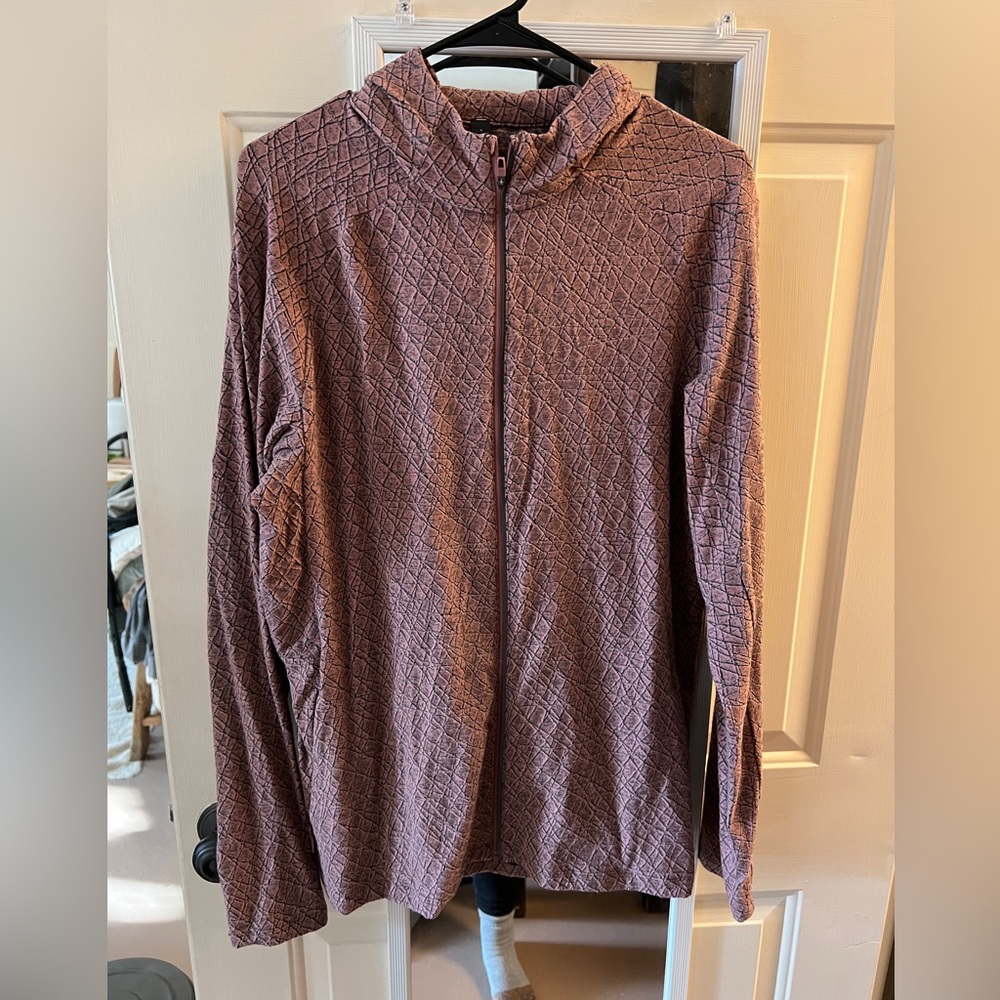 Men’s Lululemon Zip up never worn